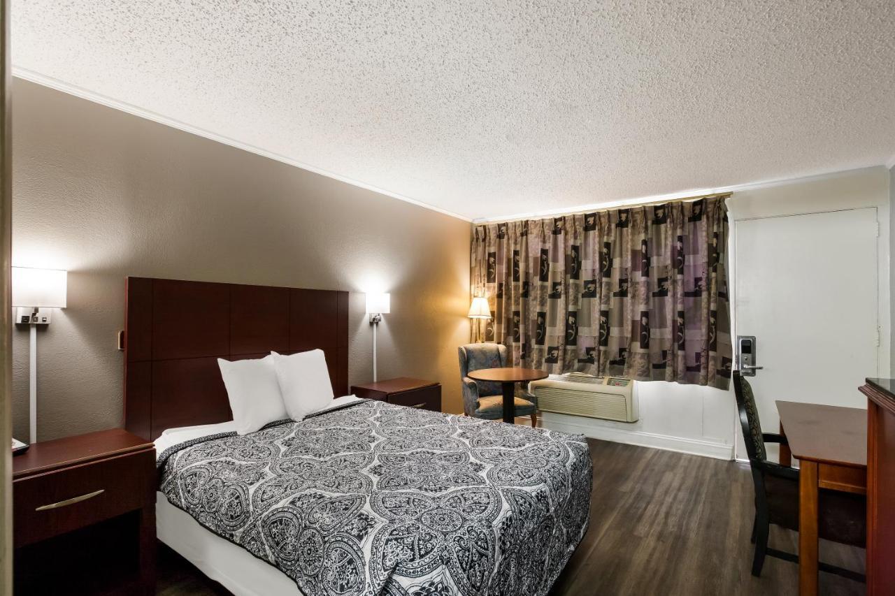 Knights Inn Fayetteville - Fort Bragg Luaran gambar